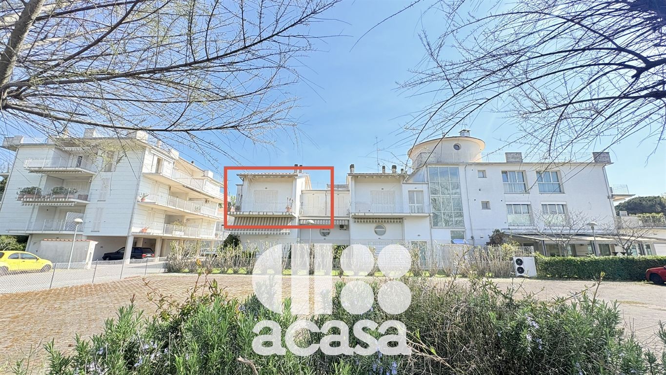 Bellissimo monolocale con servizio e terrazzi