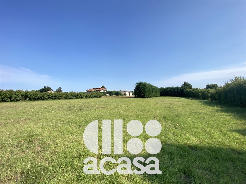 LOTTO AMPIO PER CASA INDIPENDENTE