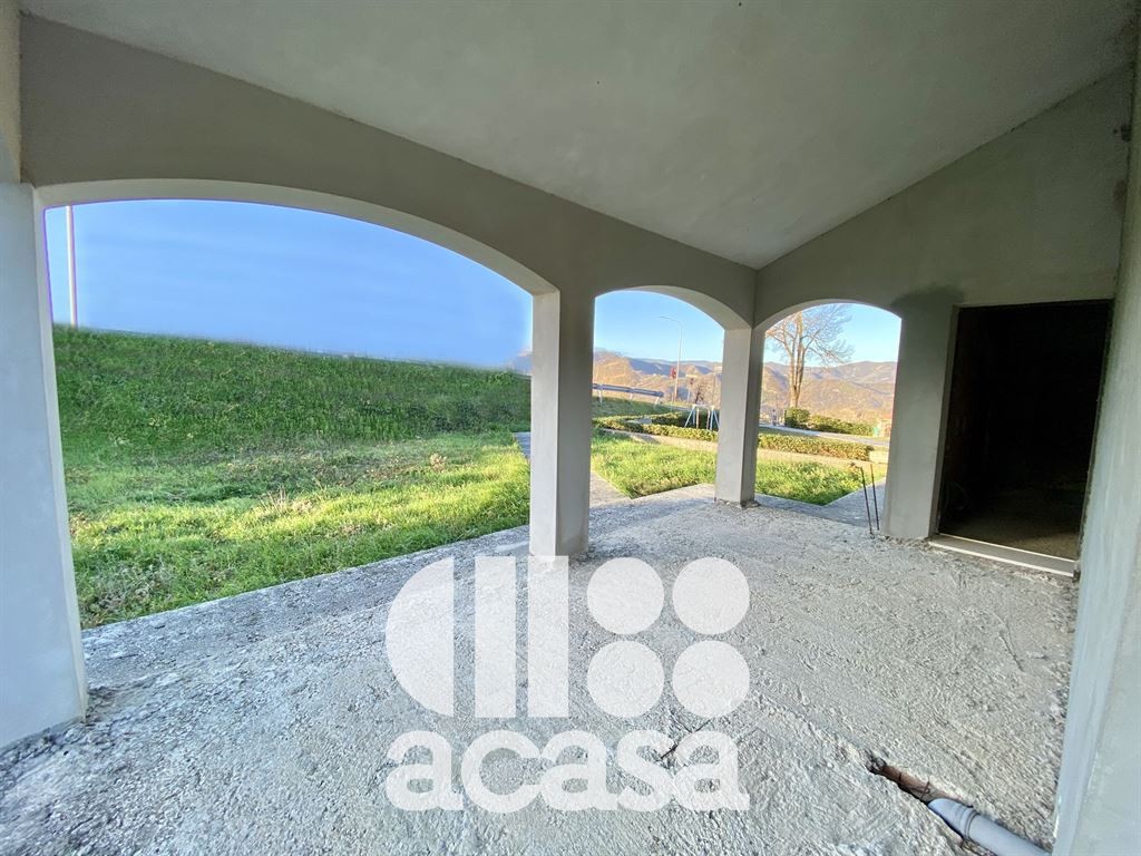 VILLETTA SEMI INDIPENDENTE AL GREZZO