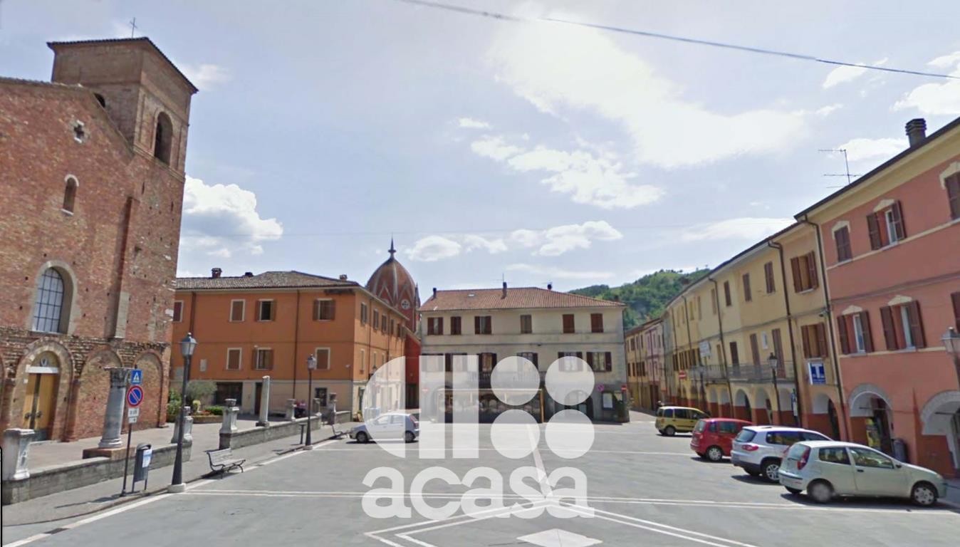 NEGOZIO/UFFICIO IN CENTRO