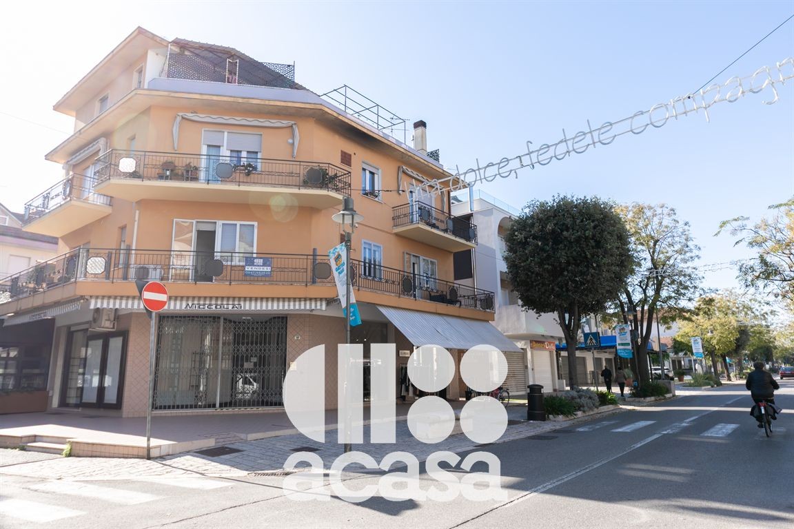 BELLISSIMO APPARTAMENTO CON 3 CAMERE DA LETTO