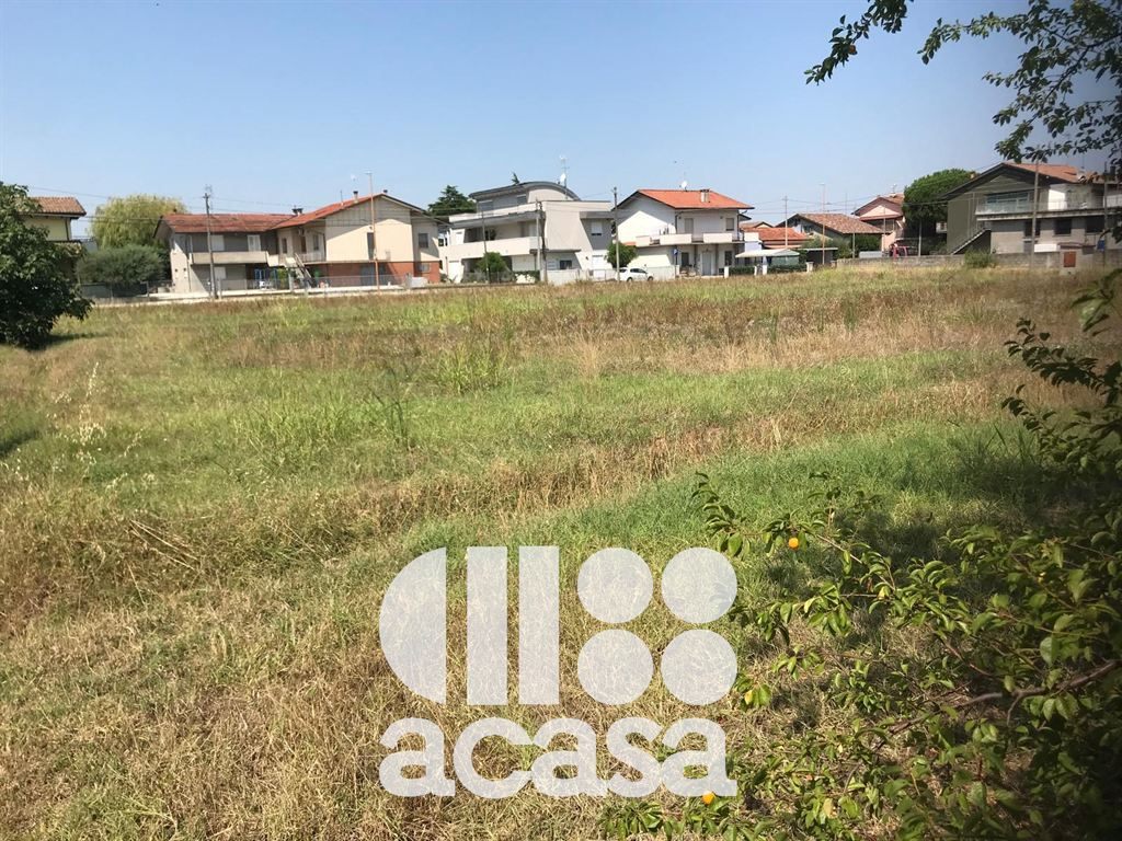 TERRENO AGRICOLO CON CABINA ELETTRICA E POZZO ARTESIANO
