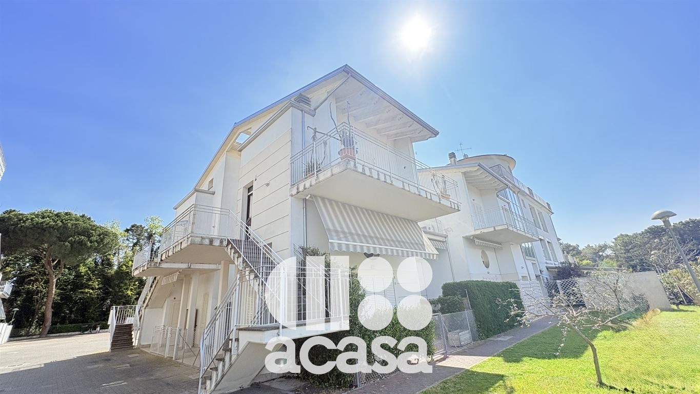 Bellissimo monolocale con servizio e terrazzi