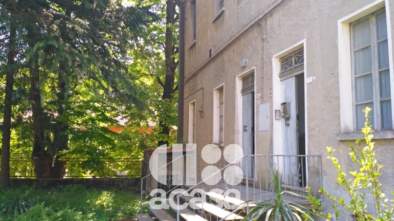 ABITAZIONE DA RISTRUTTURARE IN CENTRO