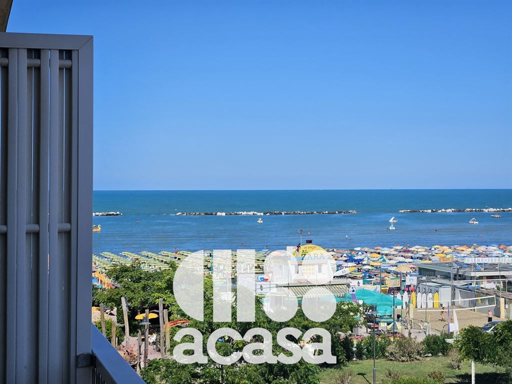 SPLENDIDO TRILOCALE CON VISTA MARE E POSTO AUTO