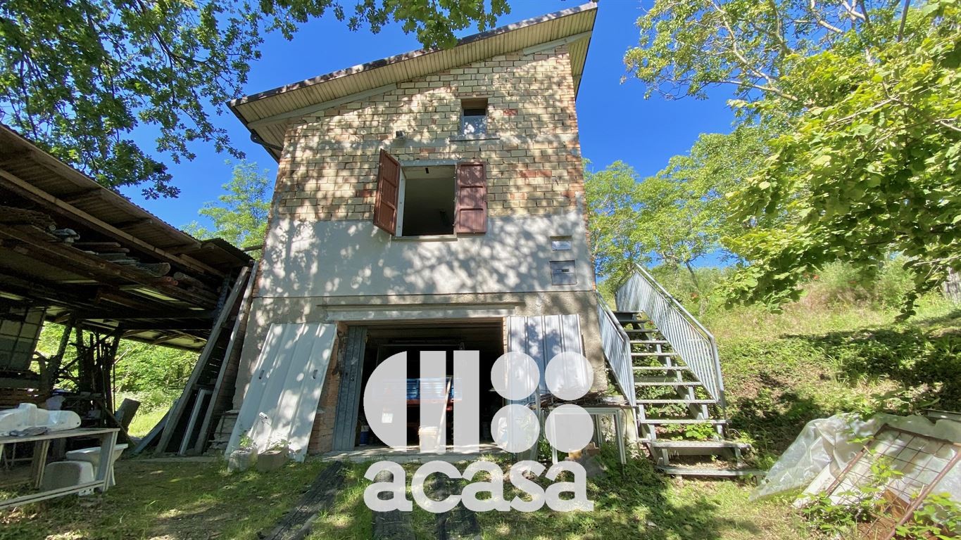 TERRENO AGRICOLO con MAGAZZINO