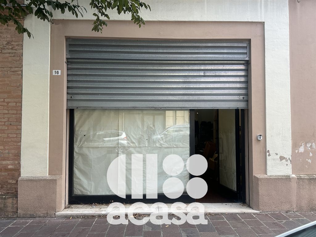 MAGAZZINO IN CENTRO CITTA'