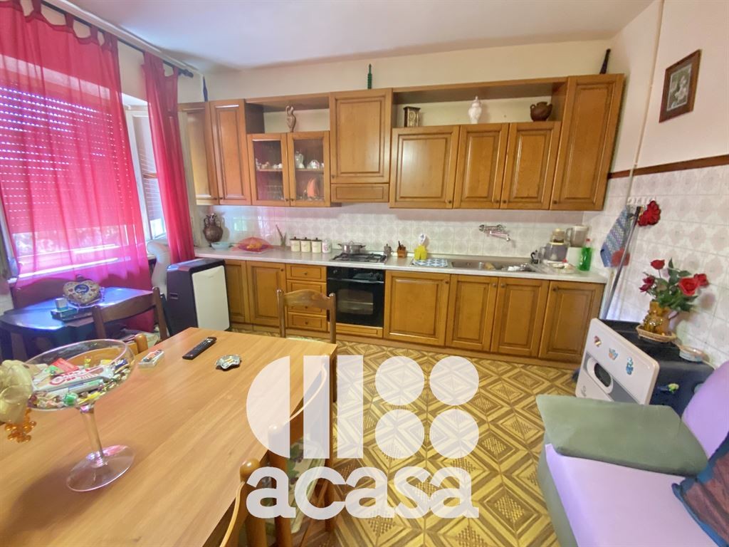 ABITAZIONE RURALE CON TERRENI AGRICOLI