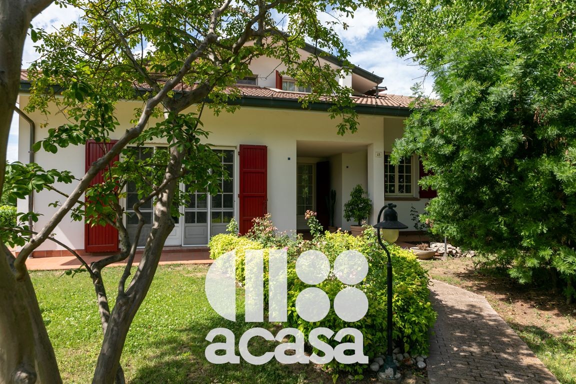 ESCLUSIVA RESIDENZA CON GIARDINO