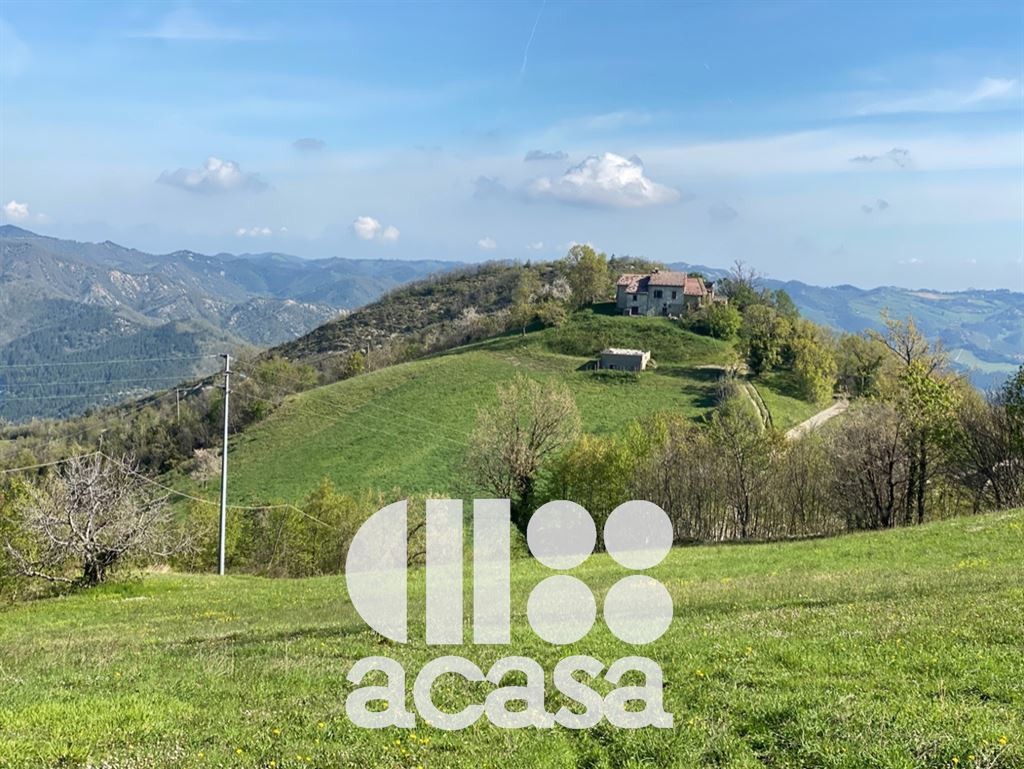 PODERE AGRICOLO con annessi IMMOBILI